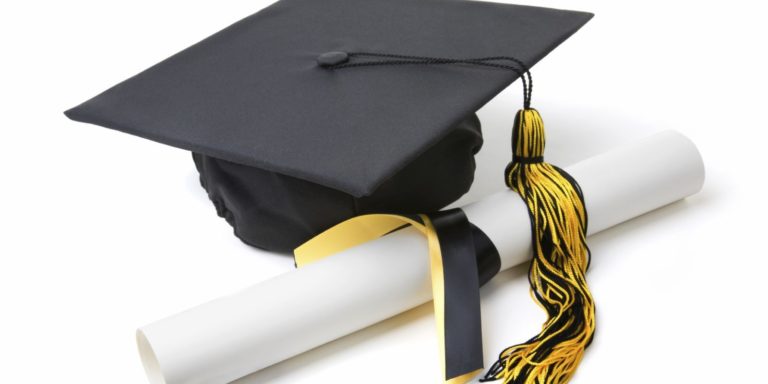 Łączenie doktoratu z pracą na etacie