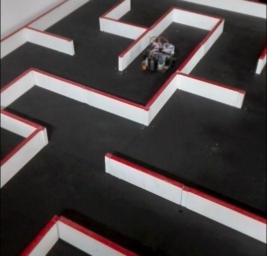 Tworzenie mapy labiryntu i wyznaczanie trasy